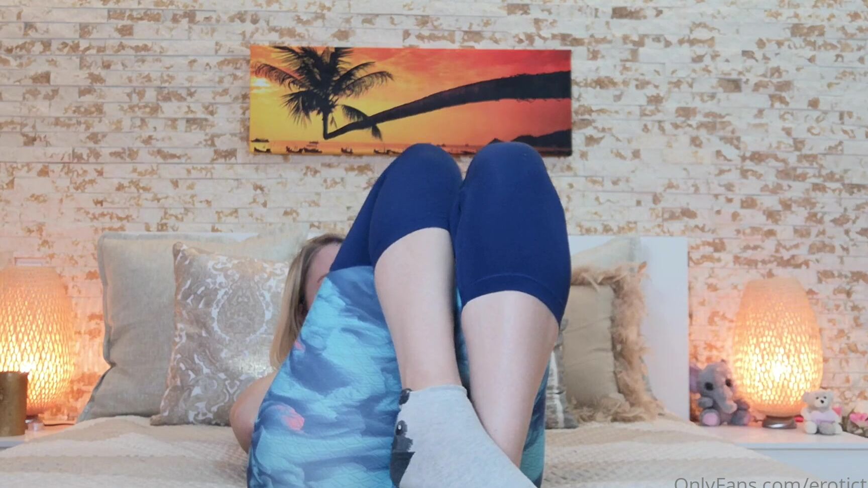 Erotictanya En Francais