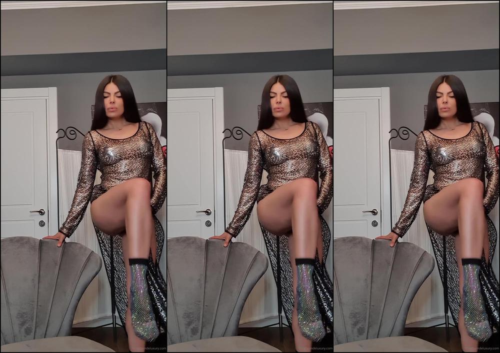 Goddess Domdeluxury 2020-06-11 Cobra Female Seduction. I might feed you Venom. I might Bite you. I might take your breath  OnlyFans