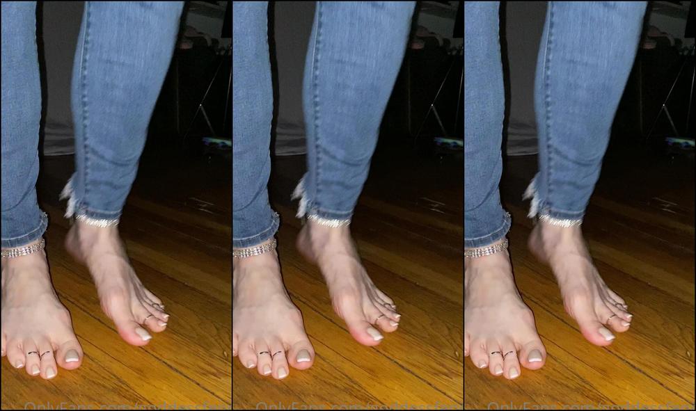 Goddessfendi Showing Off My Matte French Before I Change