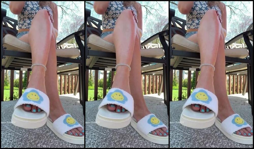 Sam Soles Nicknamed Sams Soles Onlyfans Slide Dangle Tease With My Matching Blue Pedi It Was So Hot When I Took This Vid You Know What Tha 9