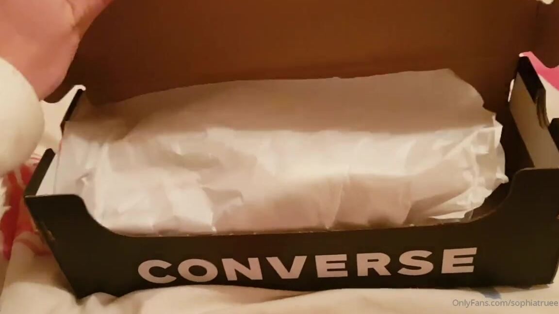 Miss Sophia Truee Vip Nicknamed Sophiatruee 08 11 2019 Onlyfans Video Look At These Fresh White High Top Converse