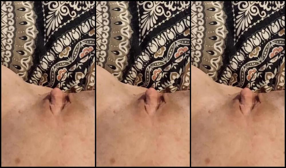 Kandy Legs Aka Kandylegsxxx Onlyfans Gotta Askwho Wants To Suck This Pussy I Need To Cum Before You Who