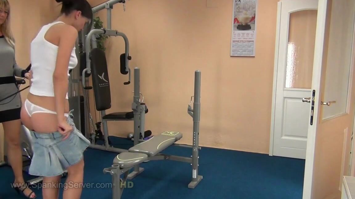 Faphouse Lauren Gets Her Ass Whipped