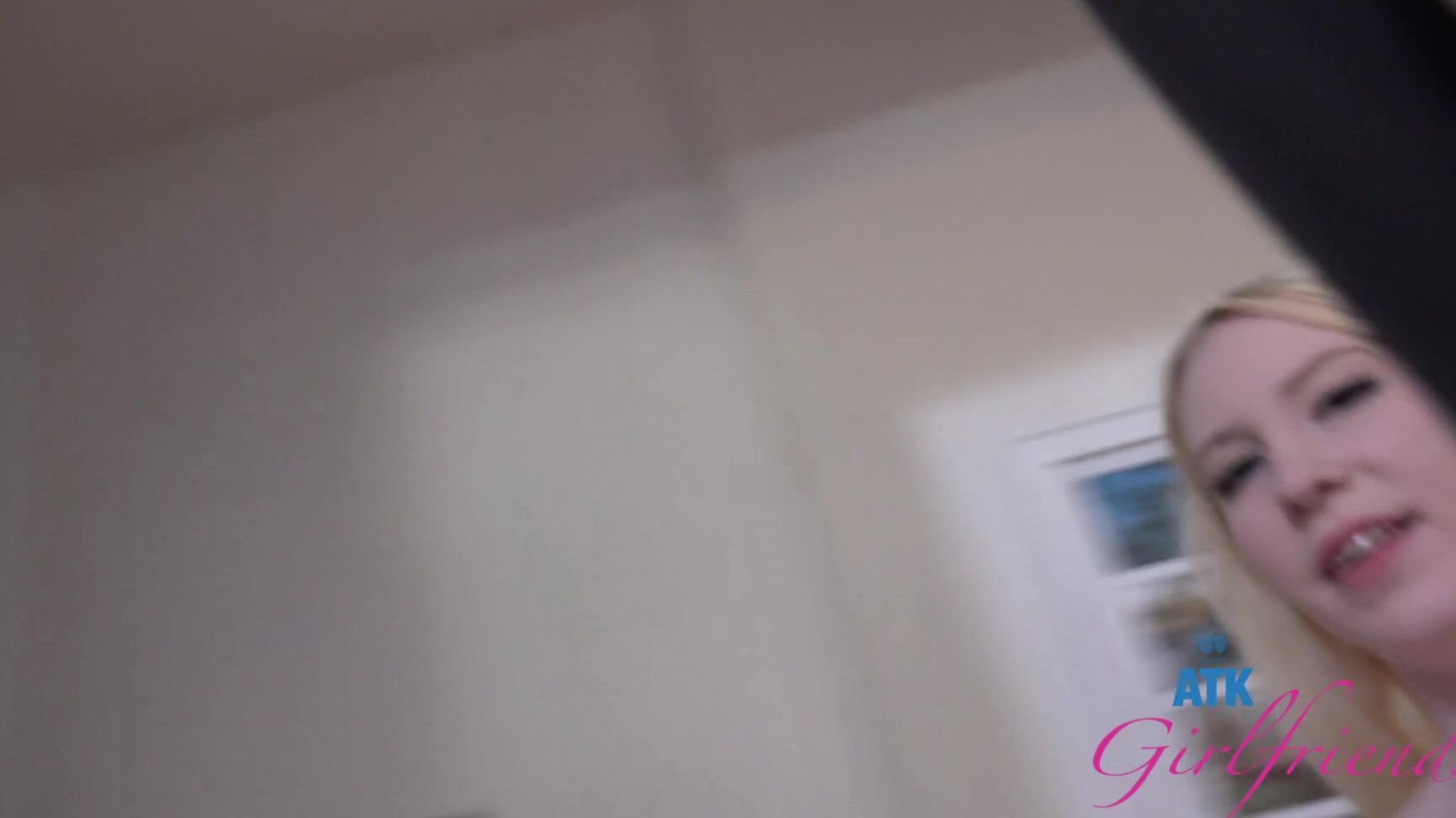 "Gigi Sweets" Smoking, Footjob, Blonde, Doggystyle, No Birth Control, Creampie, Blowjob, Pissing, Big Tits, Handjob, POV, Fingering, Hairy Gigi Sweets - Paradice Cove 1 SiteRip