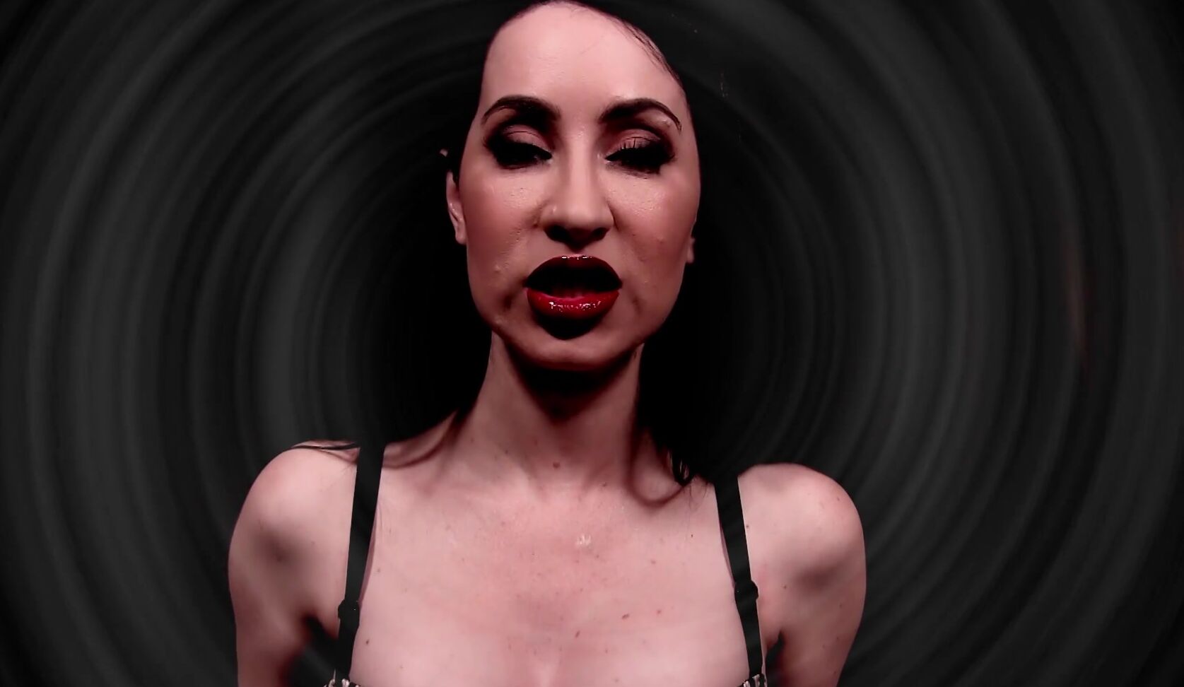 minathorne enter the isolation chamber manyvids