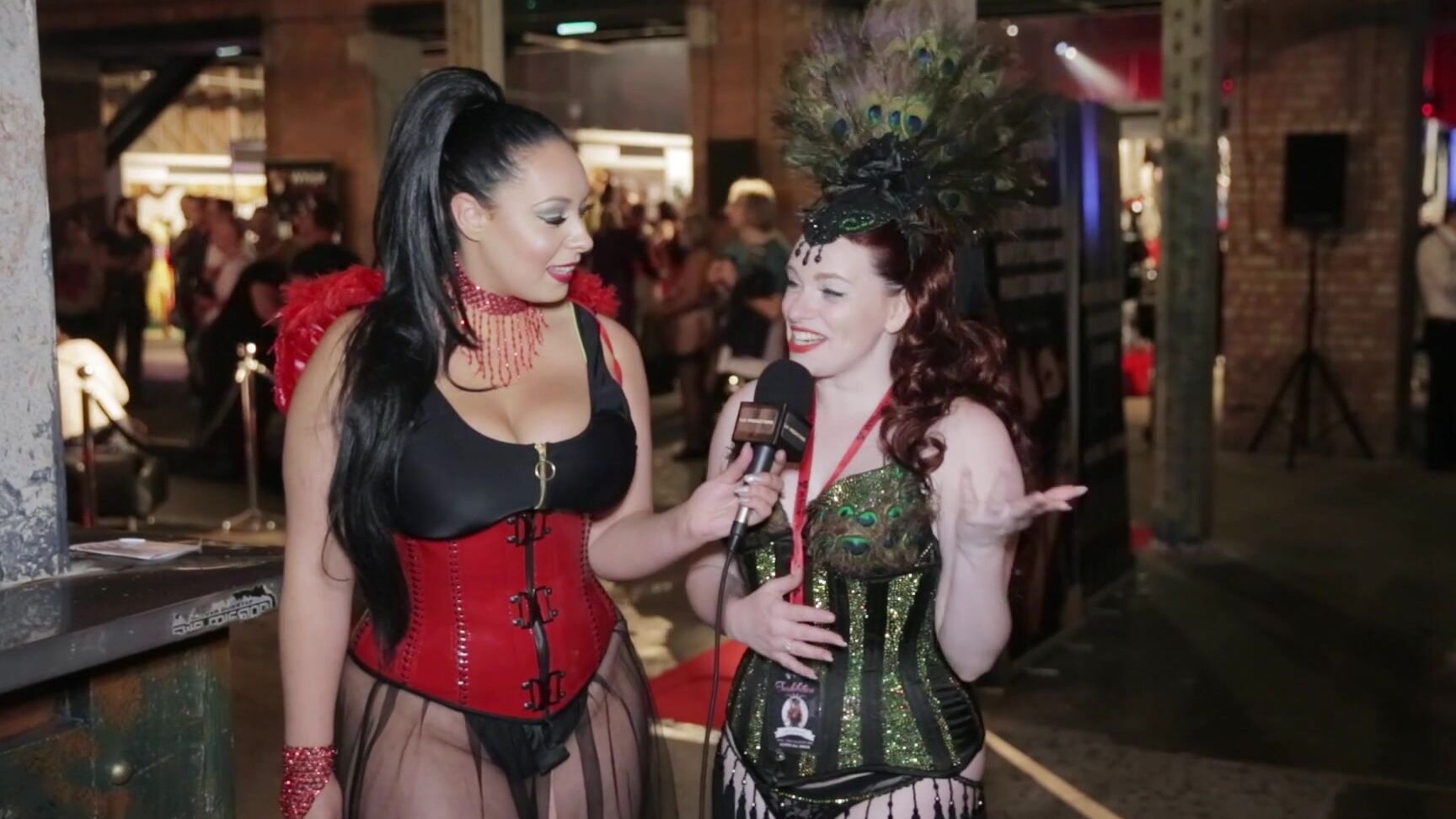 Interviews, Strippers, BDSM, BBW, Latex at sexhibition 2016 ManyVids