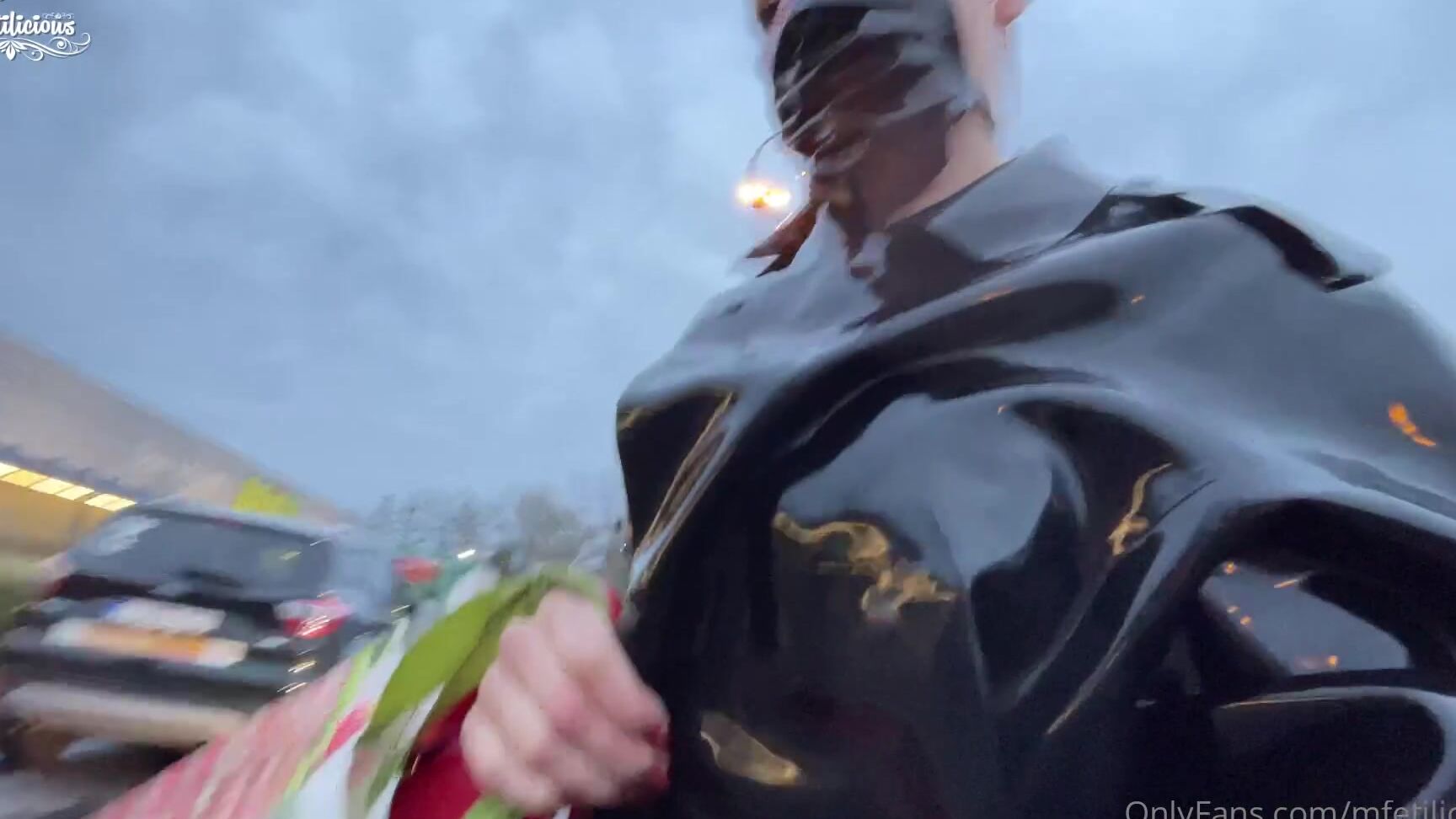 Mfetilicious Here S The Video Of My Latex Shopping Day Properly Dressed Up In Layers Of Latex La