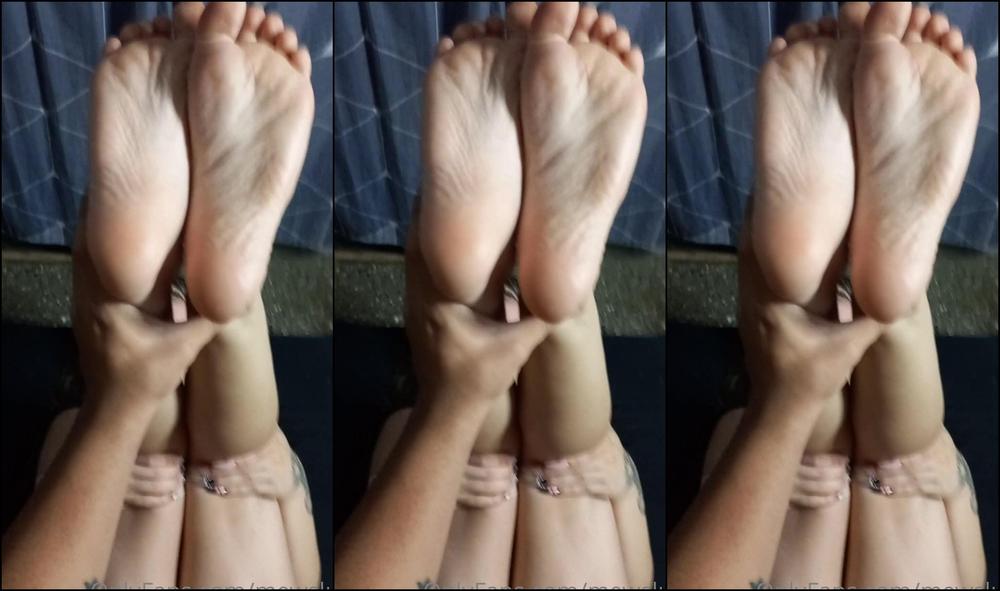 Mewslut I Didn T Know My Pussy Would Get So Tight In This Position I Have To Do It More Often