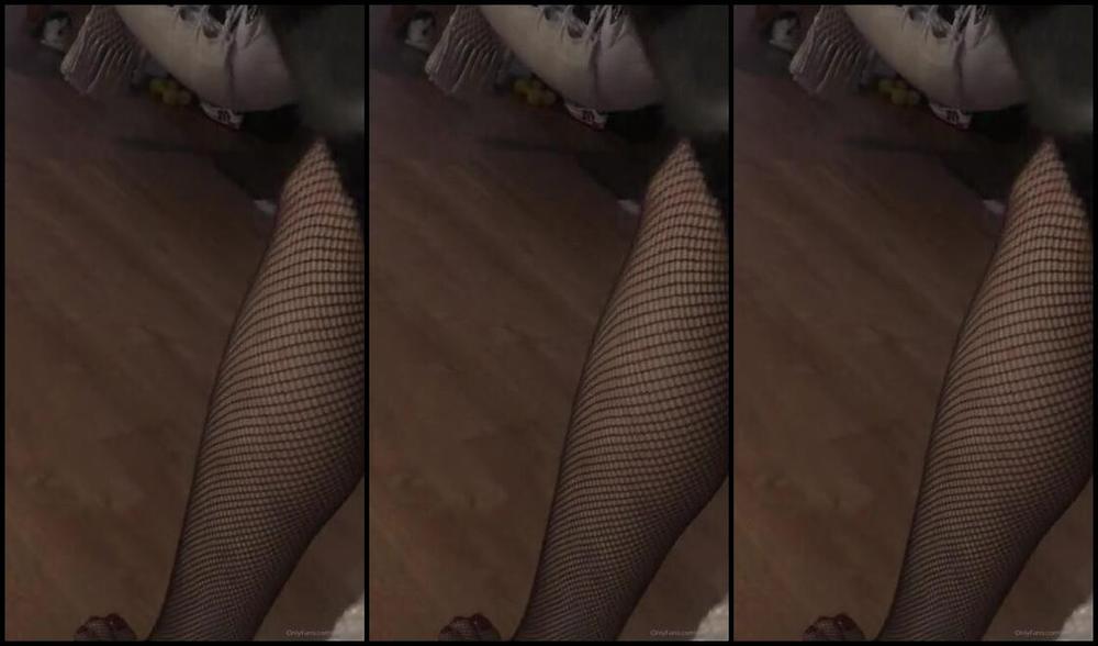 Goddessgaelle Nicknamed Badgaelle Onlyfans Quelques Secondes De Mpris Pour Les Grosses Chiennes