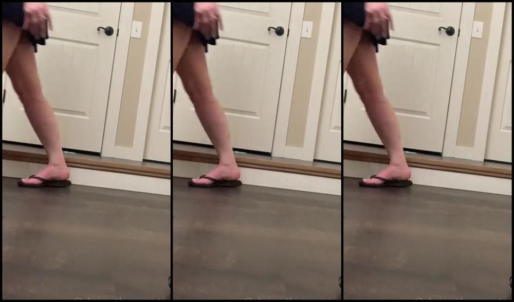 Dmostest Nicknamed Doingthemostest Onlyfans Flip Flops For