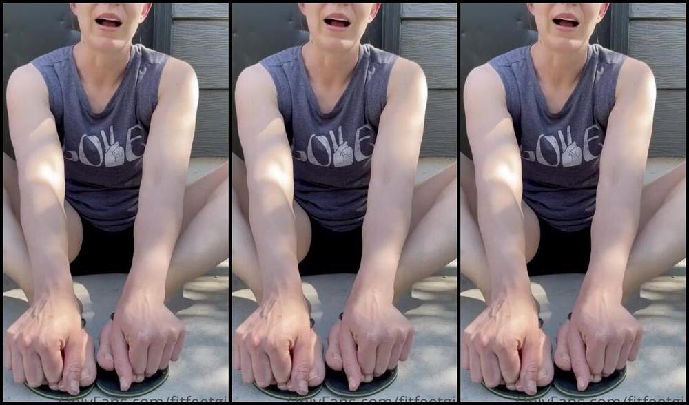 Nina Aka Fityoginina Onlyfans Flip Flop Vibes Paired With A Casual Chat I M Going Through A Rough Patch Emotionally With Aging