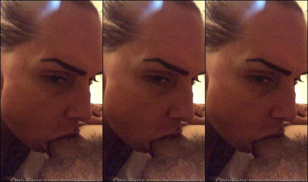 Tsnikkiedickie Sucking Dick At The Roosevelt Hotel On Th And Madison In Manhattan Nyc