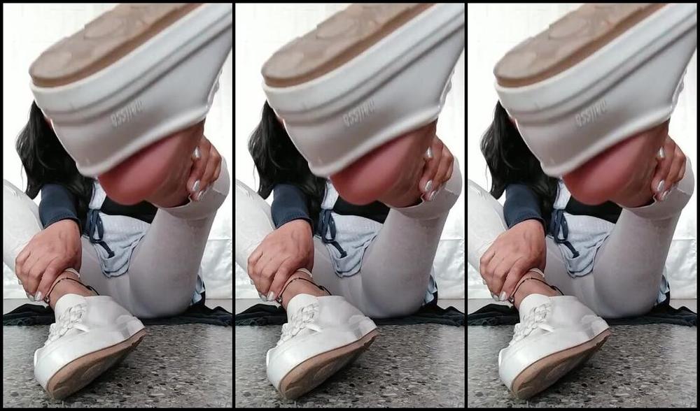 Dazzyfeet03 Nicknamed Dazzyfeet03 Onlyfans Ying Ampyang Are Dancing Like A Striper Smelly Shoes Watch And Try Not To Get Hard