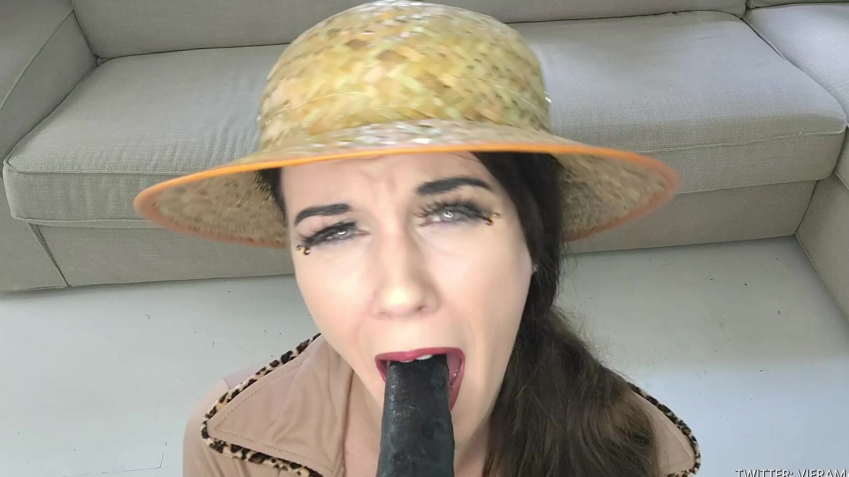 Vieramayxxx Bbc Gangbang In The Jungle