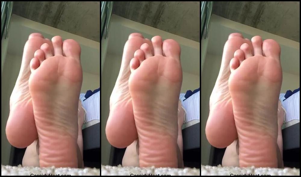 Cassidy Heat Feet Nicknamed Cassidyheatfeet Onlyfans It S My Birthday So I Want Nothing More Than For You To Explode All Over My Soles K