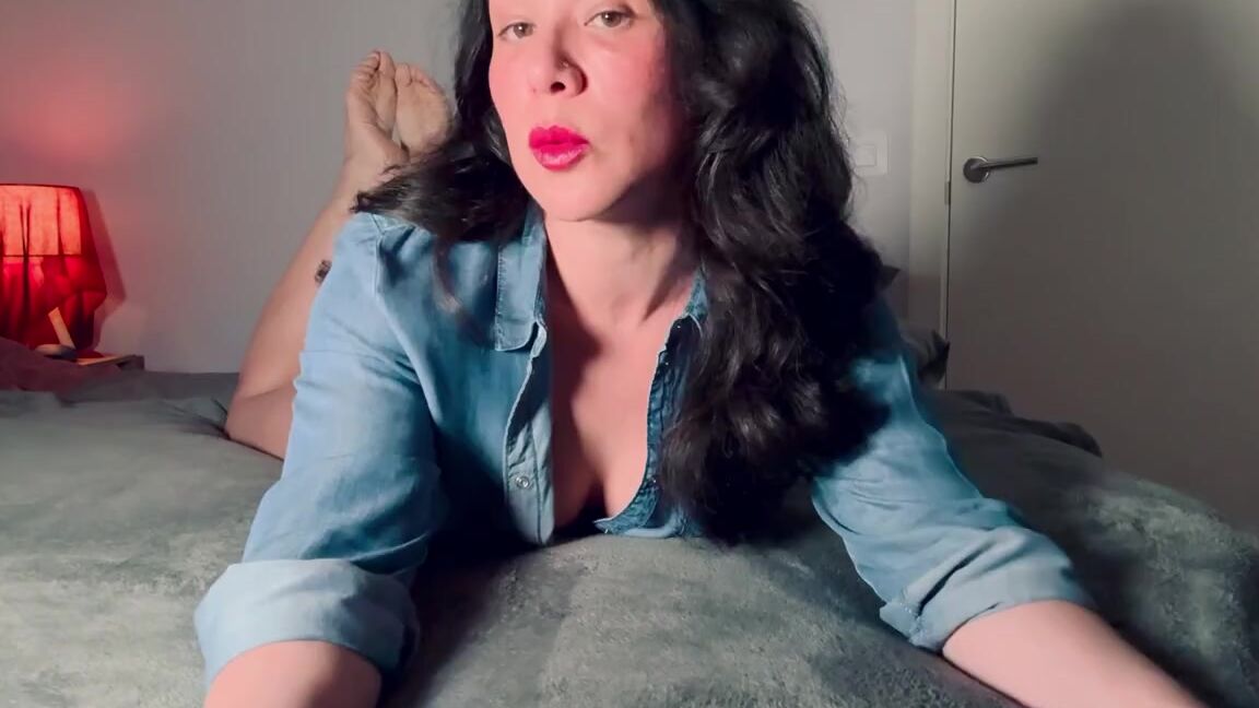 Goddess Hatha Espanol Nicknamed Goddesshathaespanola 03 18 2024 Onlyfans Video En La Pose Y Luego Mis Preciosas Plantas De Los Pies Con Joi Al Final