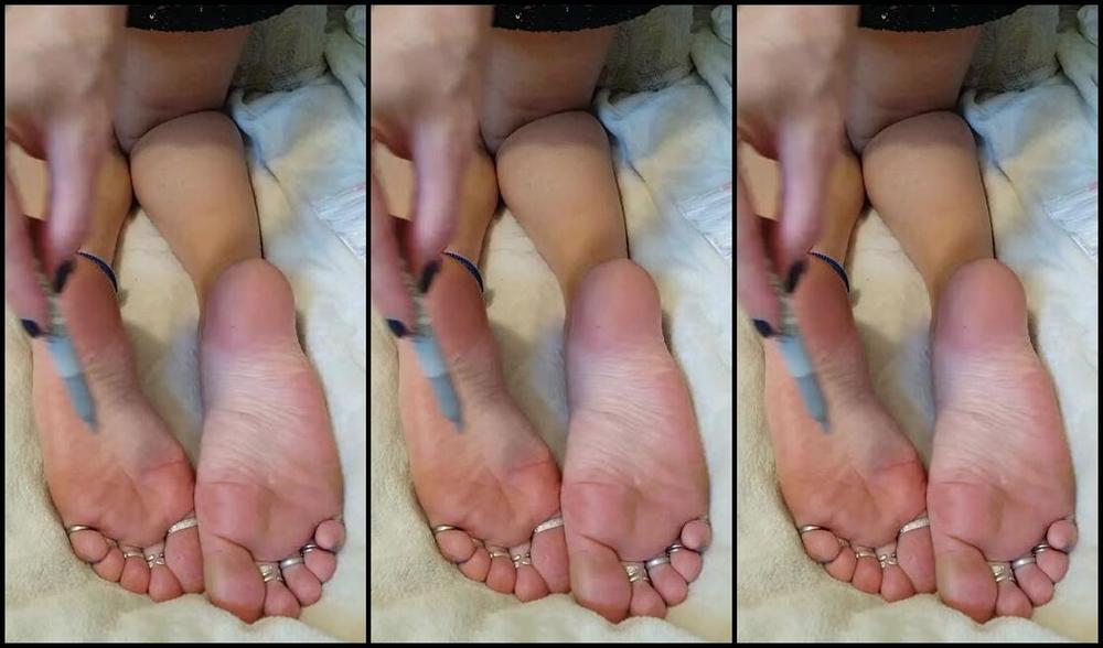 Frejas Submissive Feet Nicknamed Frejassubmissivefeet Onlyfans I Was Challenged To Put Into My Arches The Most Sensitive Part Of The Sole