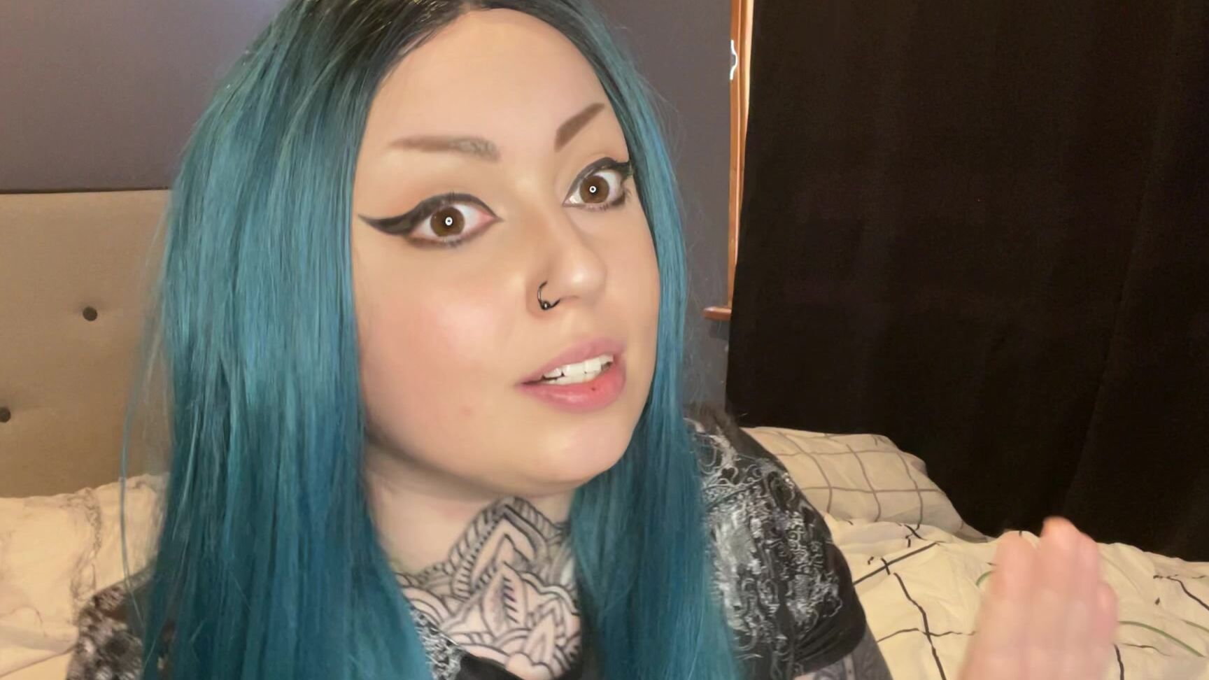 "MissValentina" british, chastity, chastitydevices, sph, tattoos Small Penis in Chastity Rating JOI manyvids