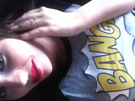 Kelly Belle Girl In Glasses Tease With Close Ups