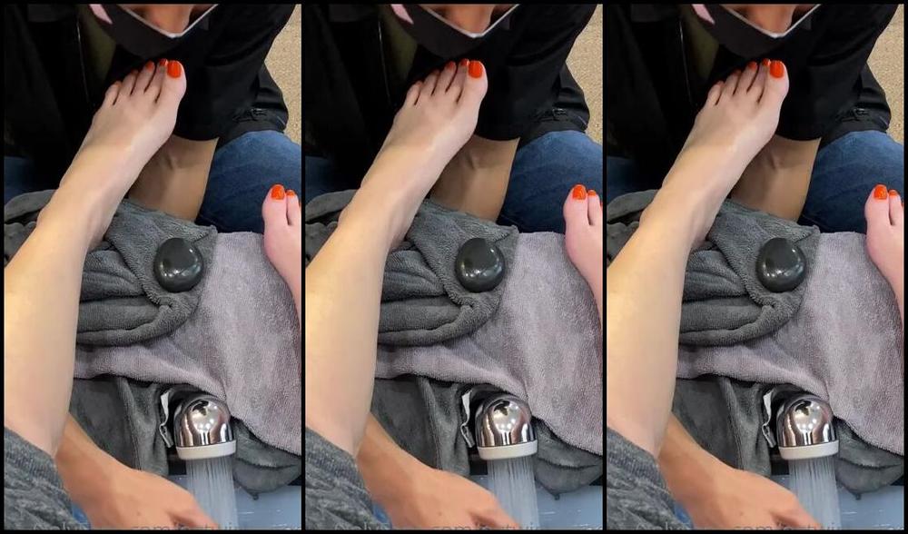 Waifu Jess Nicknamed Waifufeetmilkog Onlyfans Salon Day 14