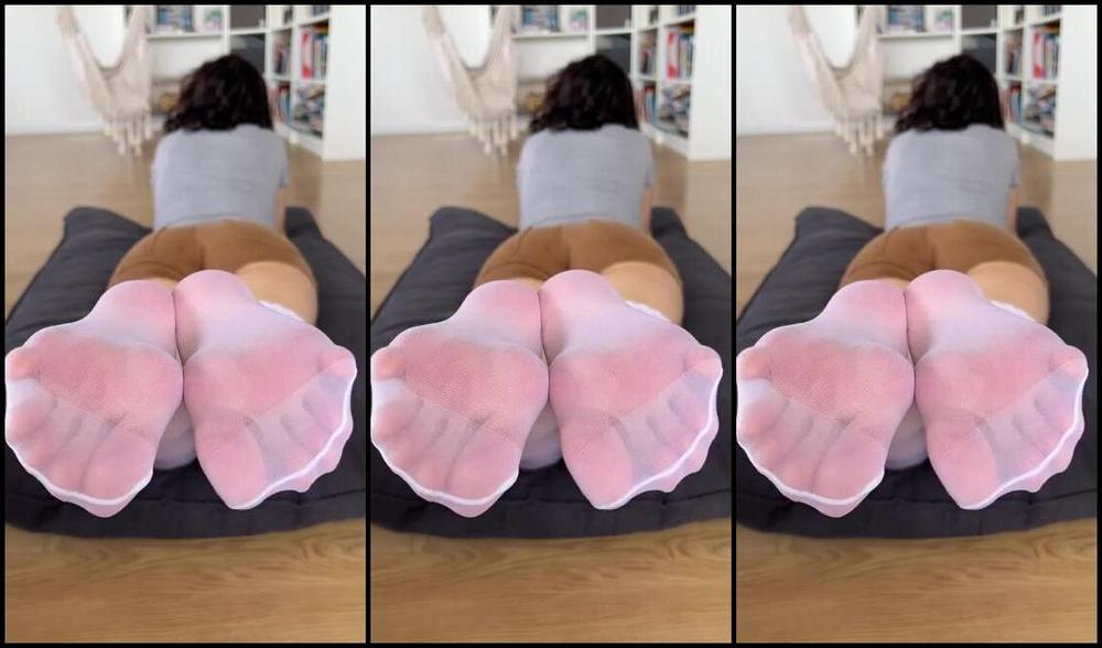 Cute Lily F33T Nicknamed Cute Lily F33T 03 18 2023 Onlyfans Video Nylon Sound Tomorrow Im Going To Add Some Pictures 20Fy Qr