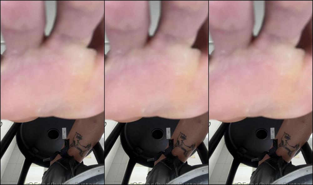 Queenstarb Tired After My Training Session Look How Sweaty And Pink My Soles Are