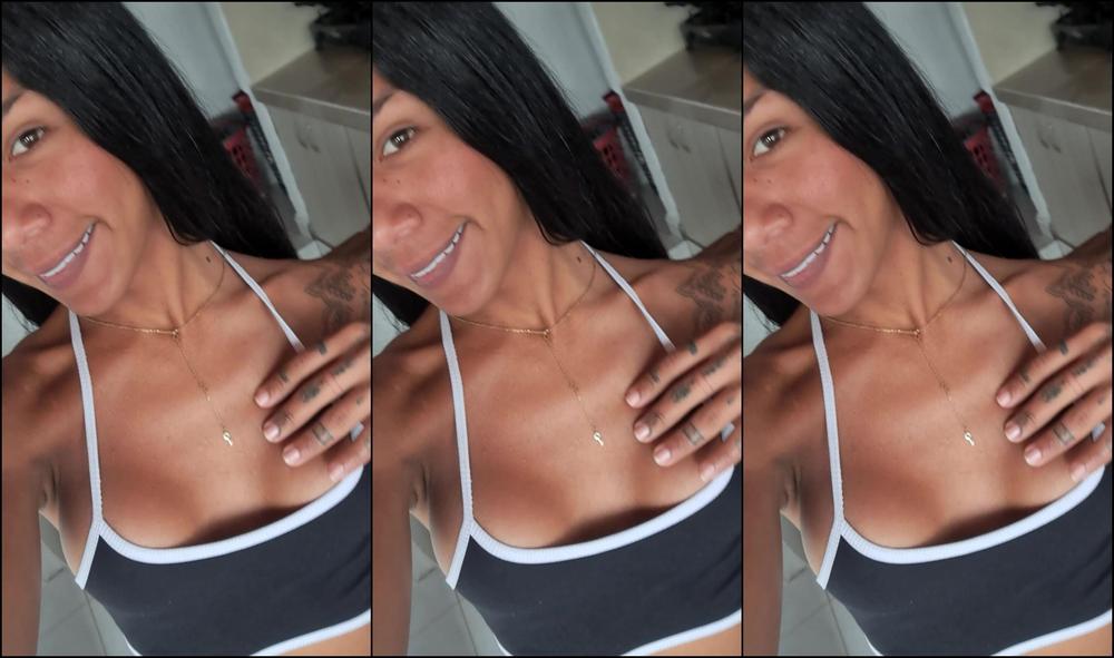 "Lola bbunny" bigtits, daddyroleplay, facefetish, neworleanblues, nuditynaked I introduce myself I m lola your bunny manyvids