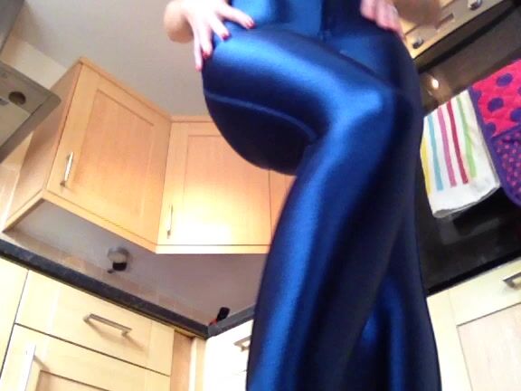 The Charlie Z Yoga Pants Addict