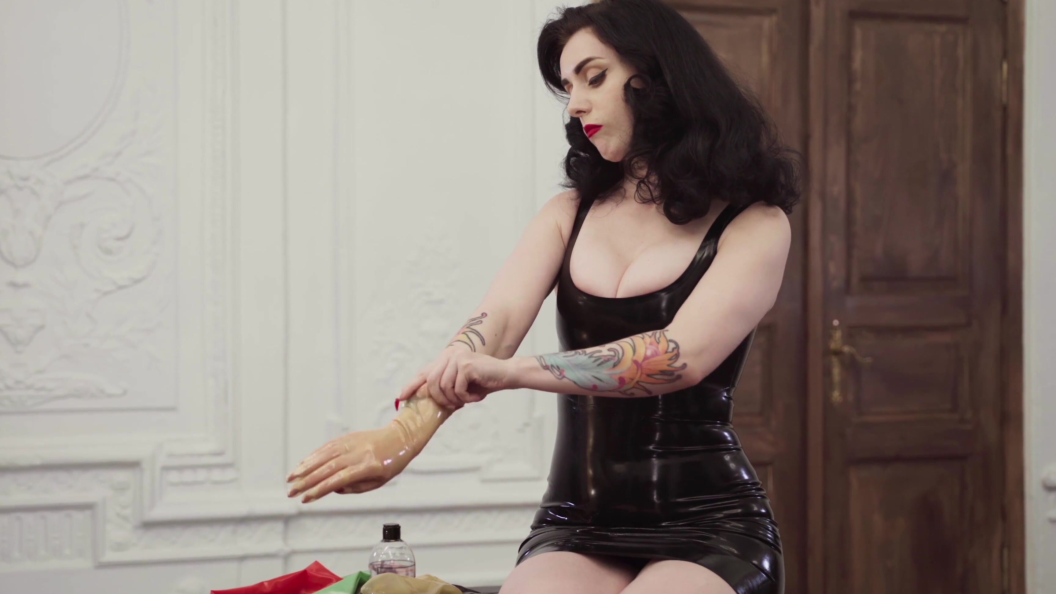 4K, ASMR, Glove Fetish, Gloves, Latex, SFW fitting-transparent-latex-gloves-asmr ManyVids