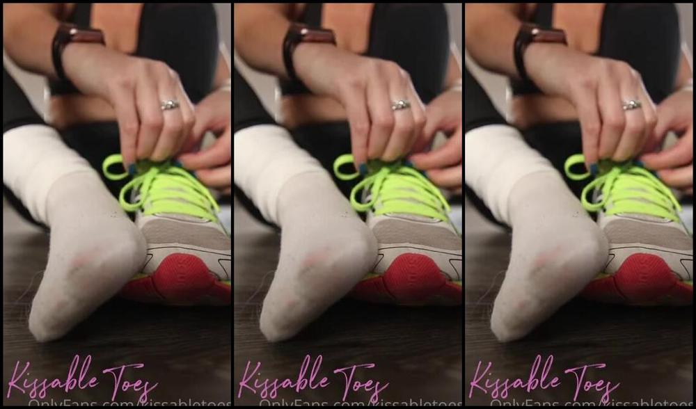 Kissable Toes Nicknamed Kissabletoess Onlyfans Told You They Smell Tooo Damn Good After A Workout