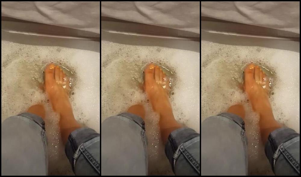Yourgoddessanna51K Nicknamed Yourgoddessanna1 06 29 2018 Onlyfans Video I Would Love To Hold Your Head Under That Water Jx