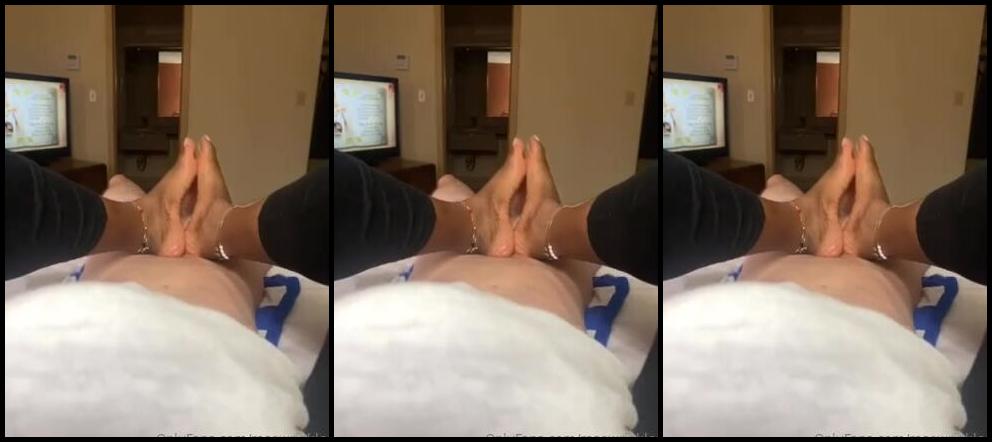 Rosewrinkles Onlyfans Fuxking Them Currlled Upp White Boy 2