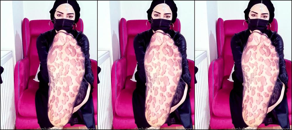 Misslouandreas G R Nt N N Muhte Emli Inde Dilin Tutuldu Izlerken De Il Mi Ezik