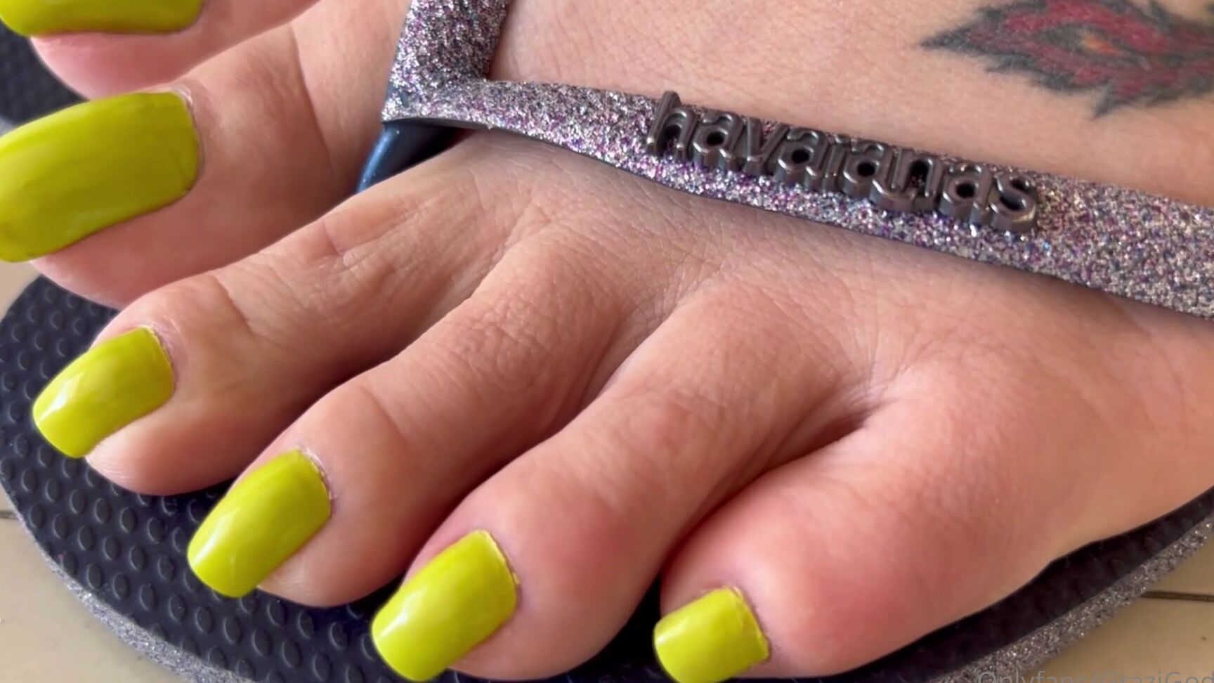 Grazigoddess 2868239283 06 10 2023 Can You Cum In Less Than 3 Minutes Look At Those Luscious Toes And Powerful Nails