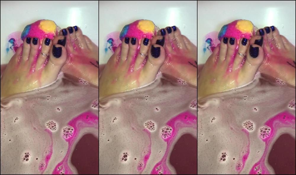 Footsiegalore Only Fans Exclusive Bath Time Bath Bomb Fun
