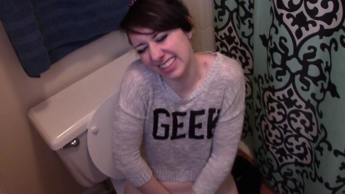Dakotacharmsxxx Geek Farting