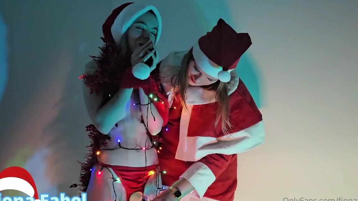 Fionafabel 12 30 2024 Onlyfans Video With The Holidays Almost Over Its Almost Time To Put This Christmas Tree Away