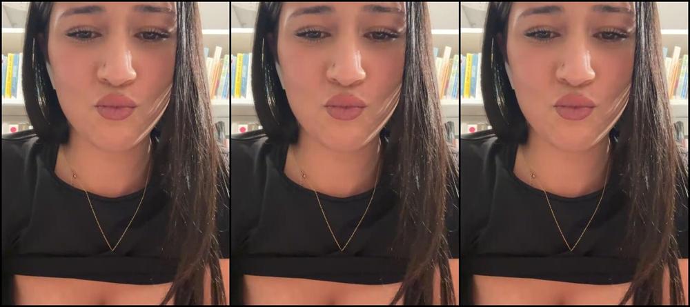 "Vidiverse" library, milf, nippleplay, pussyplay, skinnywomen Masturbating while studying in library manyvids