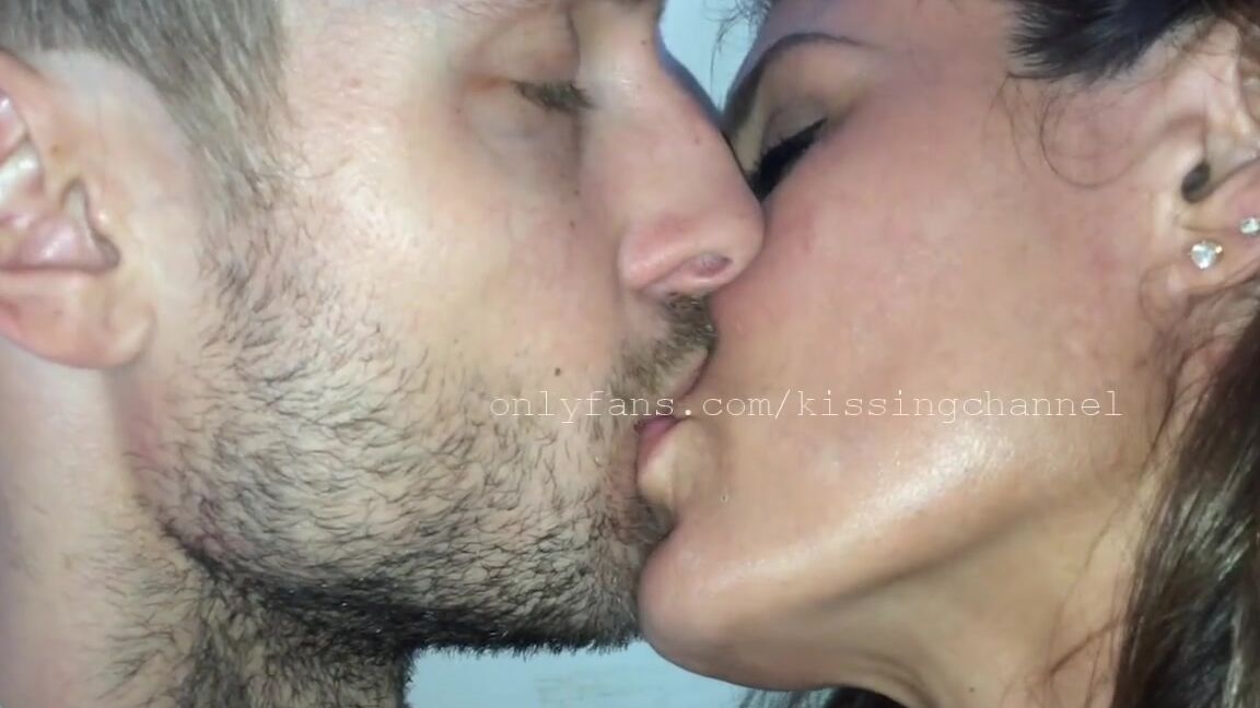 Kissingchannel Nicknamed Kissingchannel 11 01 2018 Onlyfans Video George And Khara Kissing Video 3 Full Video 3 Min