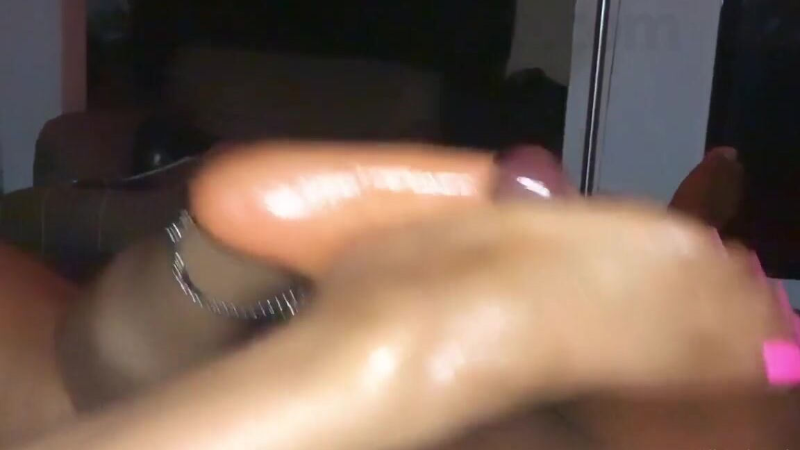 Atlfootjobqueen Aka Kilocakesole Onlyfans Quick Footjob With Pink Toes