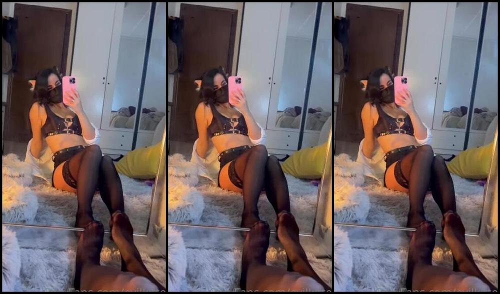 Evil Kitten Nicknamed Evilkitten Onlyfans Be Honest When Did You Realise You Had Fallen In Love With Me By Just Seeing Me In My Social Media