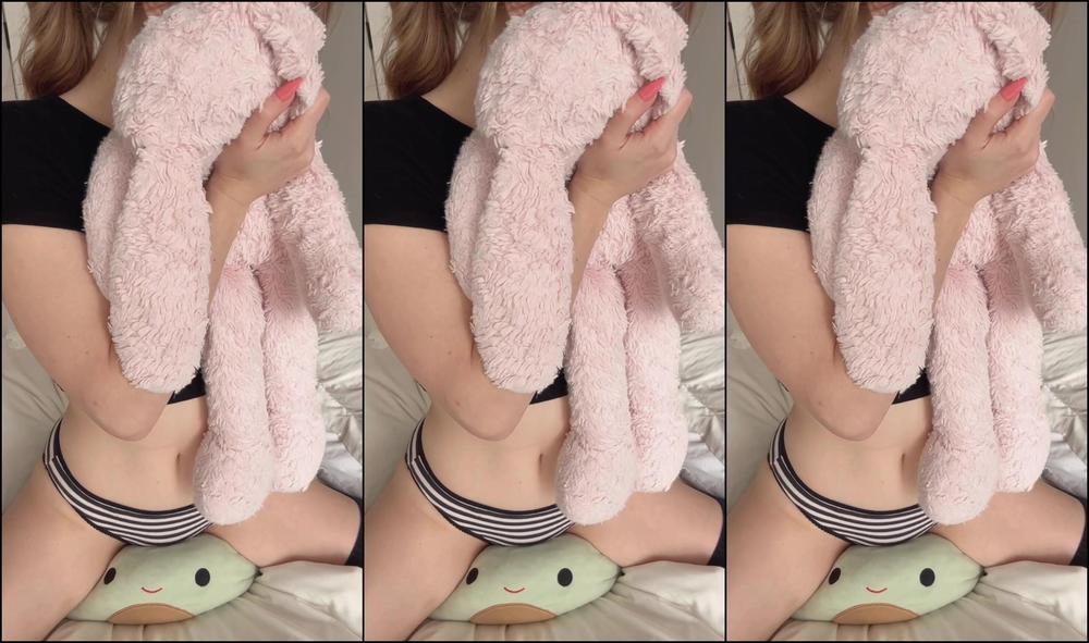 Babybunnnie 3088647752 11 16 2023 I Love Humping Avo But I Needed More I Know I M A Very Greedy Girl Sometimes