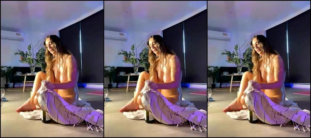 Vitaminmia Super Naughty Oil Live On Mfc Maybe The Naughtiest I Ve Ever Been On Mfc Haha Enjoy St