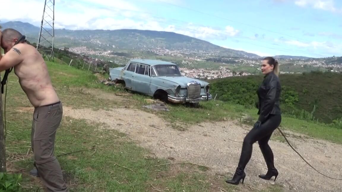 Ghrfan Onlyfans Everything Starts With A Kiss In The Sublime Gloved Hand Of Goddess Joanna I Know What