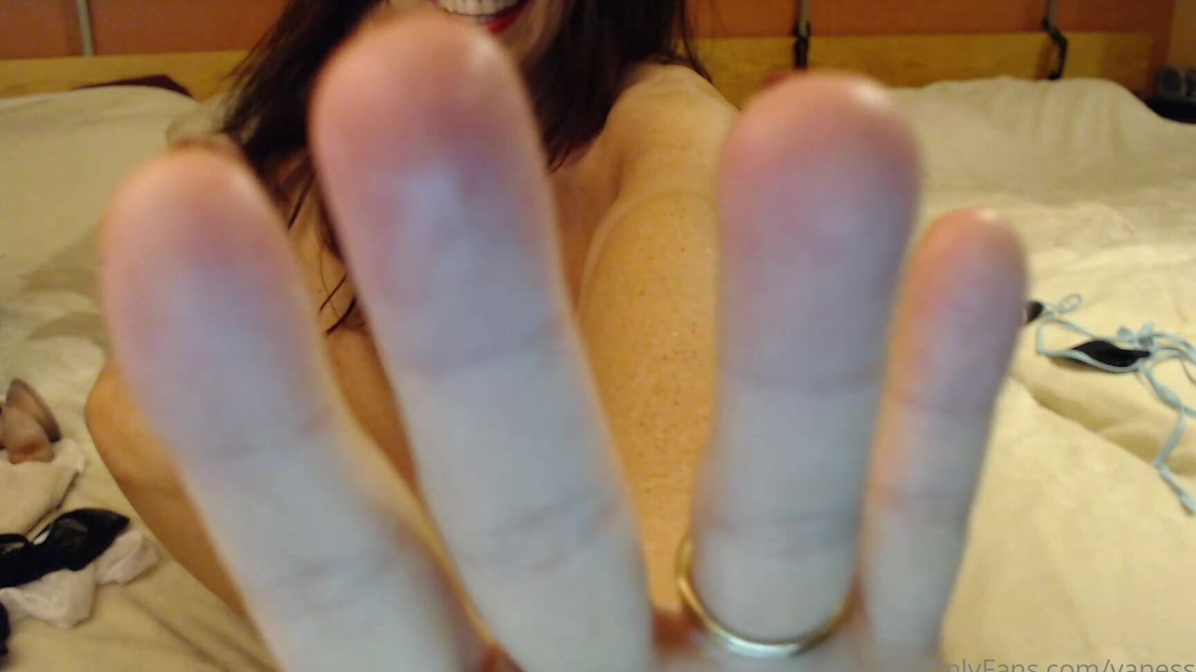 Vanessawet Fuck Me On My Back Finger Fuck Until I