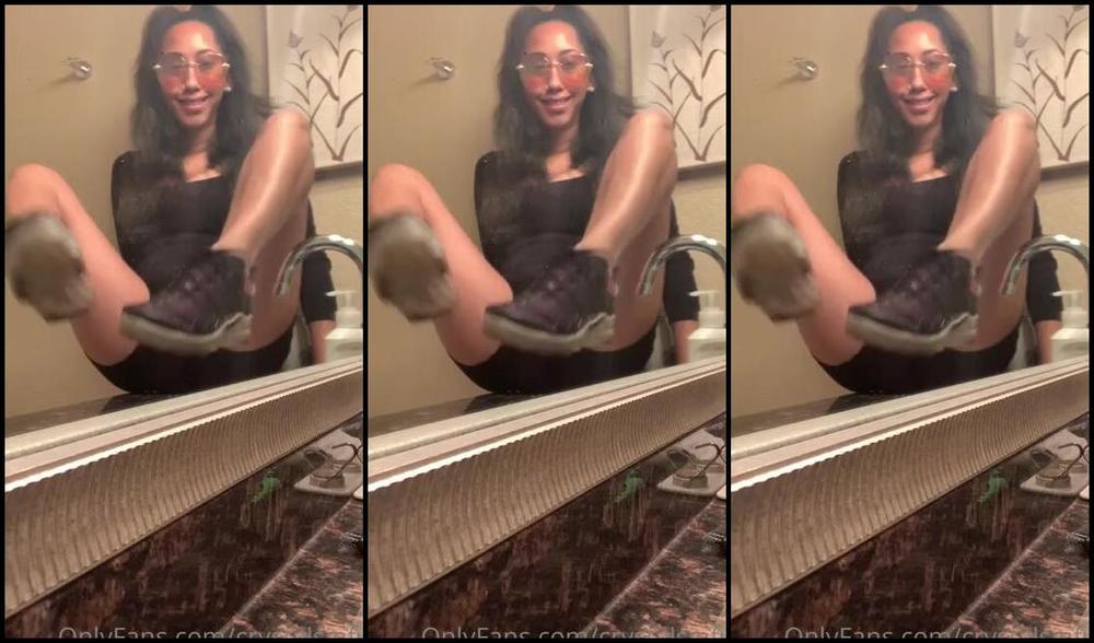 Crystalsinful Onlyfans Enjoy This Bathroom Tease 9Qr