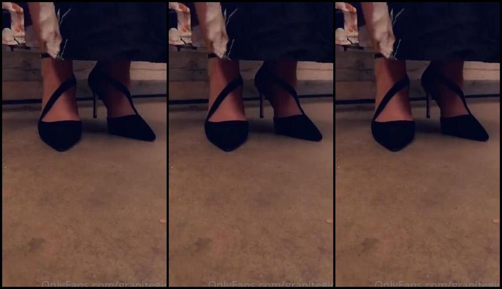 Shawna Nicknamed Granitegirl Onlyfans Be Safe Tonight And Happy Nye I Want To See Many Cock Shooting Their Loads At Midnight Send Me You