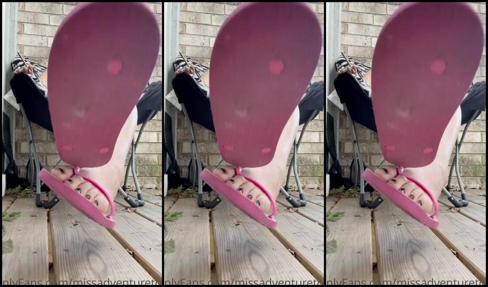 Adventuretoeskat Nicknamed Missadventuretoeskat Onlyfans Worship While I Relax