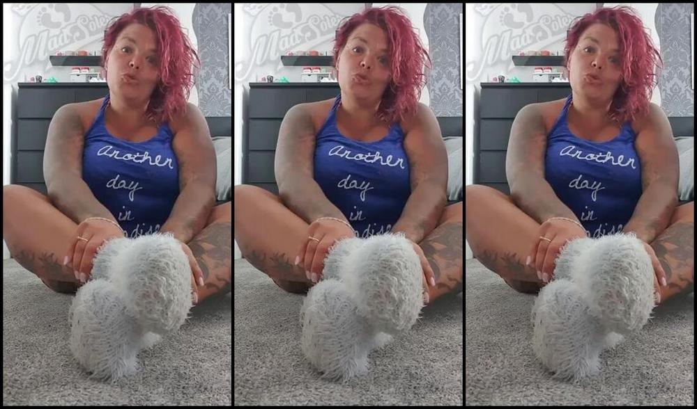 Msmaddy Aka Madsoles 1 Onlyfans Before I Head Out To The Sunshine Heres My Sweaty Soles For You