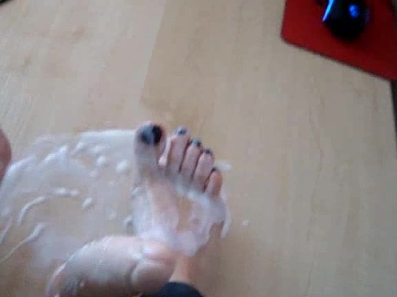 Missdragon A Dirty Feet Playing